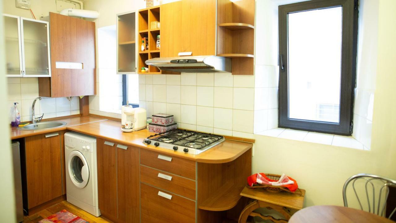 Nicole'S Apartment ブカレスト エクステリア 写真